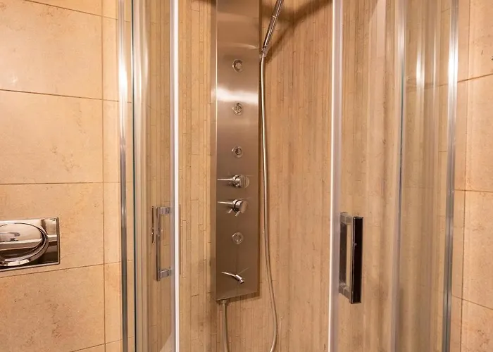 Hotel La Boheme 3*